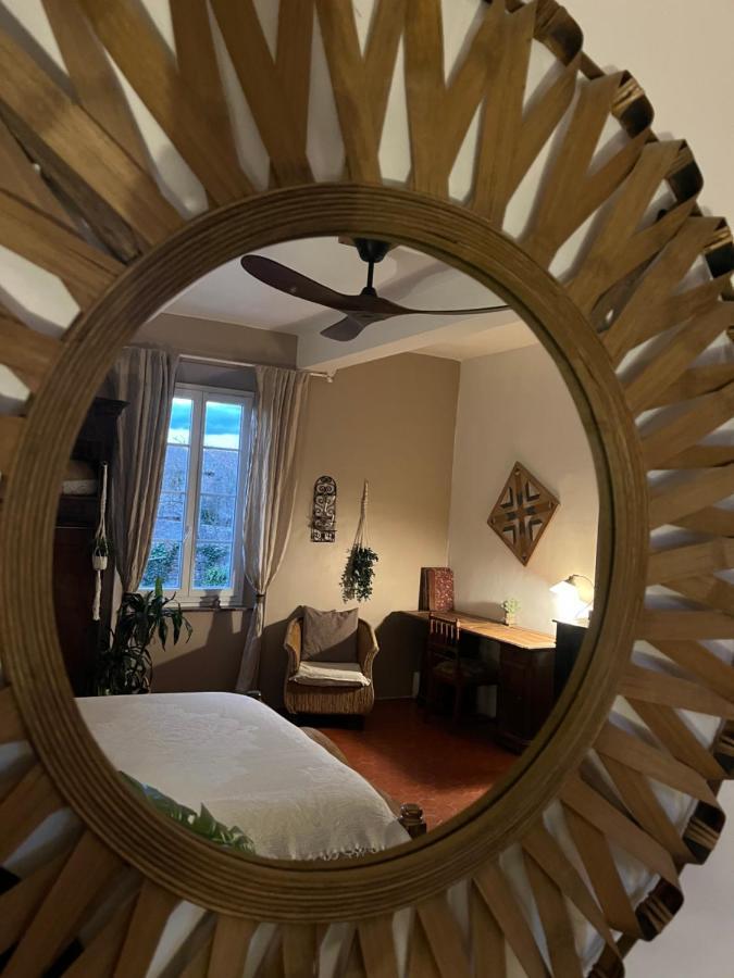 Maison D'Hotes De Charme "La Belle Dame Sans Regrets" Talairan Eksteriør bilde