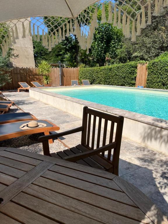 Maison D'Hotes De Charme "La Belle Dame Sans Regrets" Talairan Eksteriør bilde
